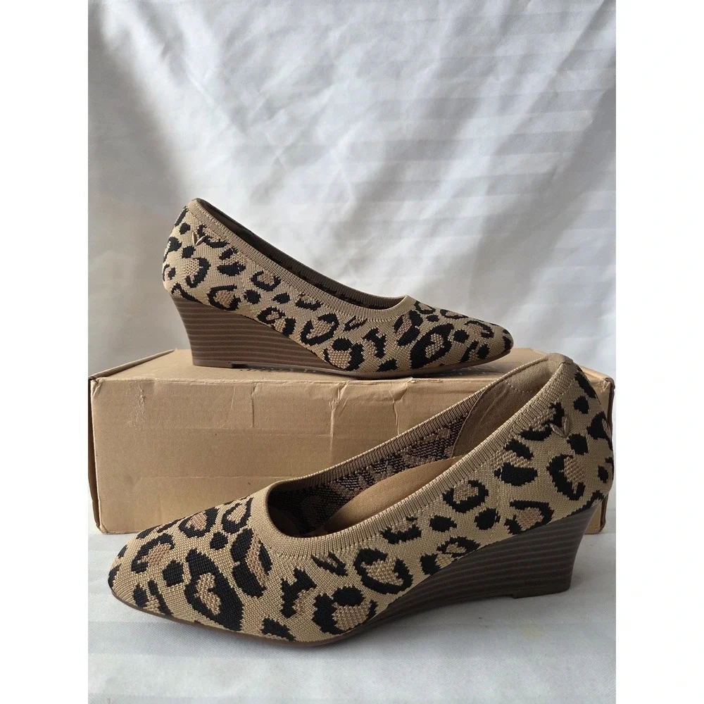 Vivaia Leopard Print Knit Square Toe Wedge Pumps Tan Black New Size 38 US 7‎